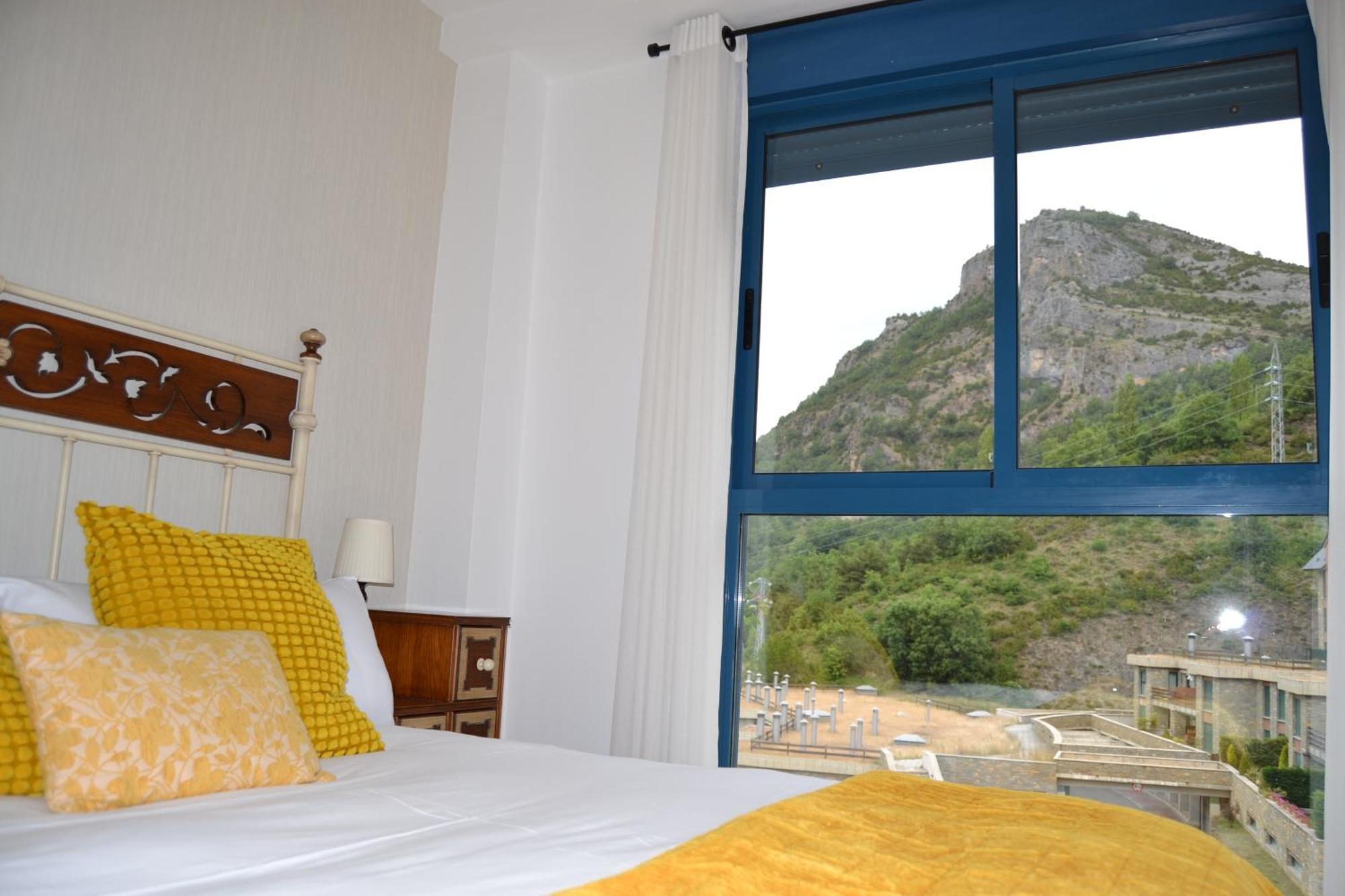 Ventanal De Saras Petfriendly Garaje Trastero Y Chimenea - Arafita Apartamentos Panticosa Dış mekan fotoğraf