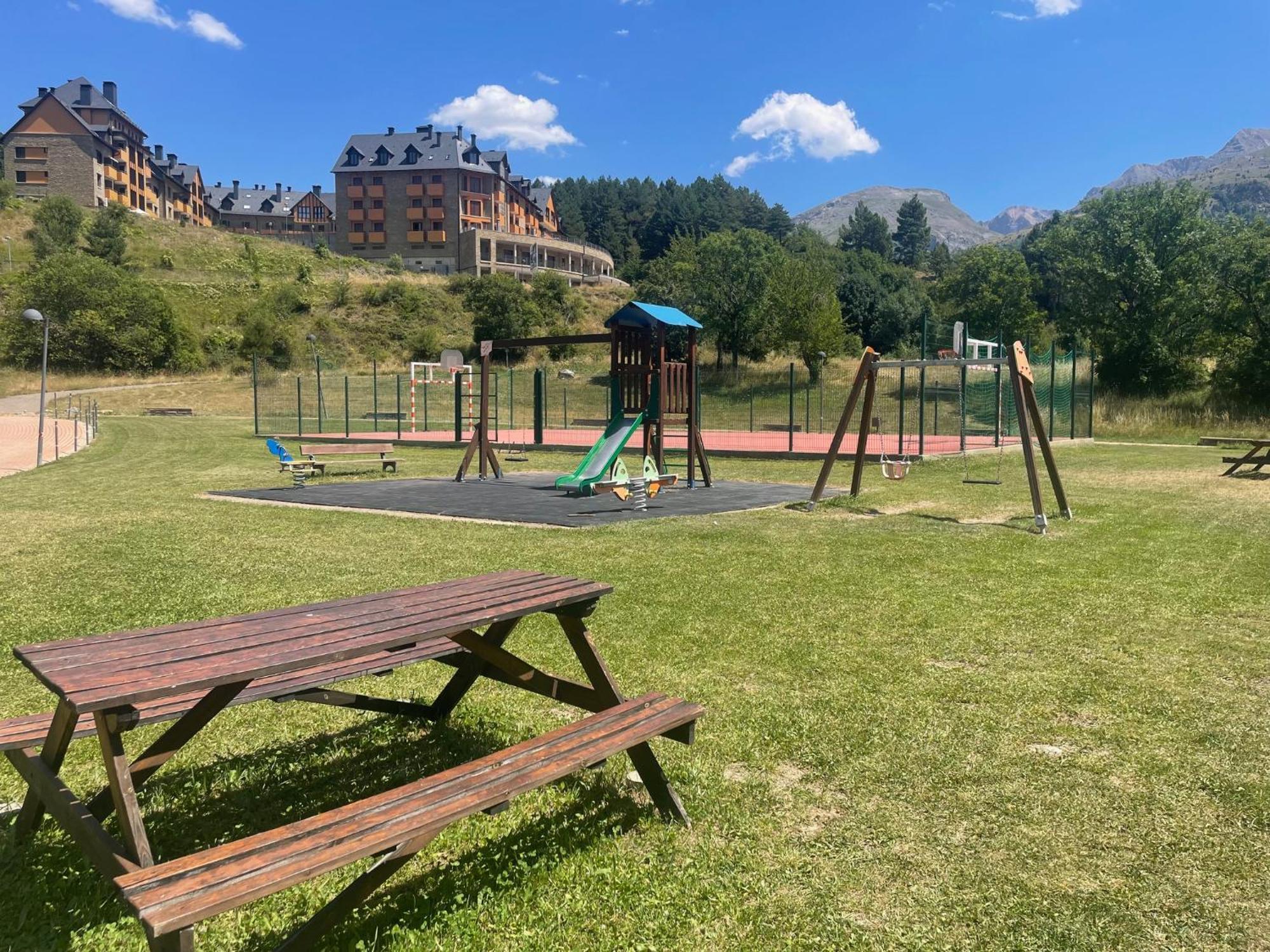 Ventanal De Saras Petfriendly Garaje Trastero Y Chimenea - Arafita Apartamentos Panticosa Dış mekan fotoğraf